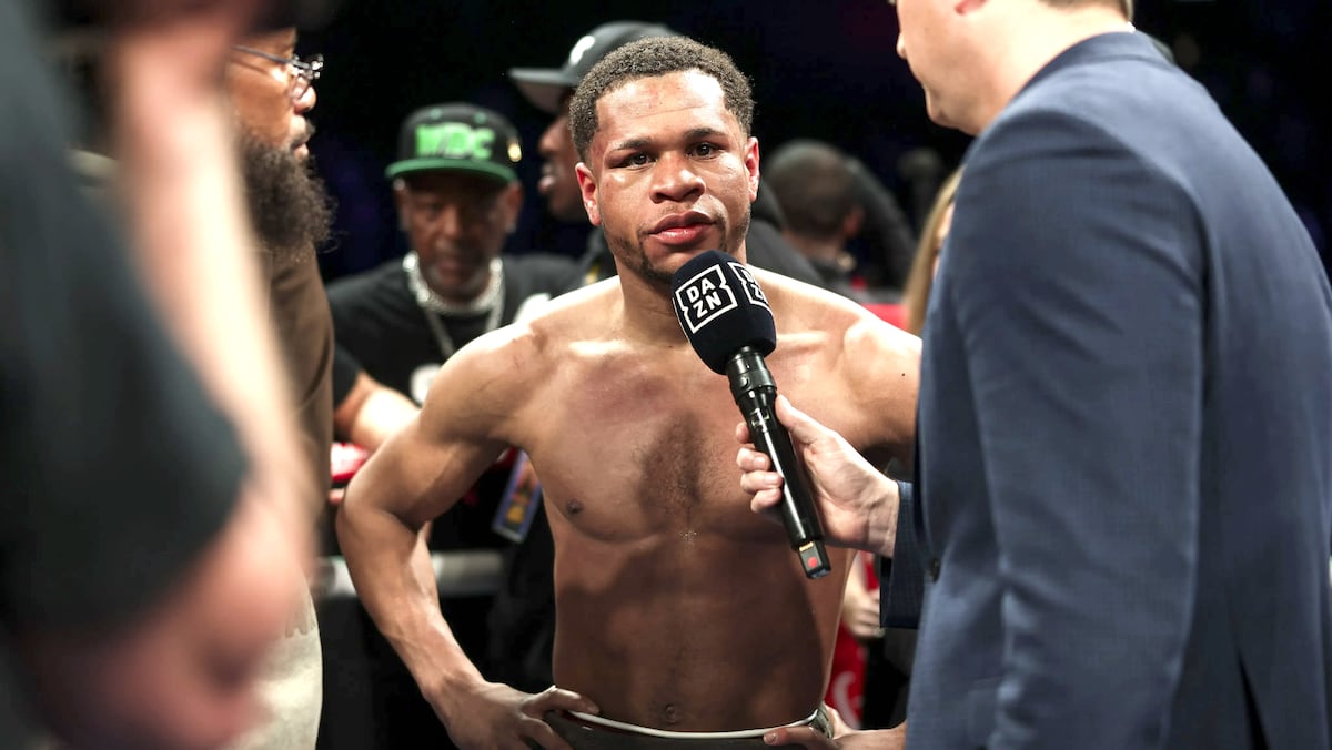 Óscar de la Hoya, promotor de Ryan García, niega solicitud de revancha de Devin Haney