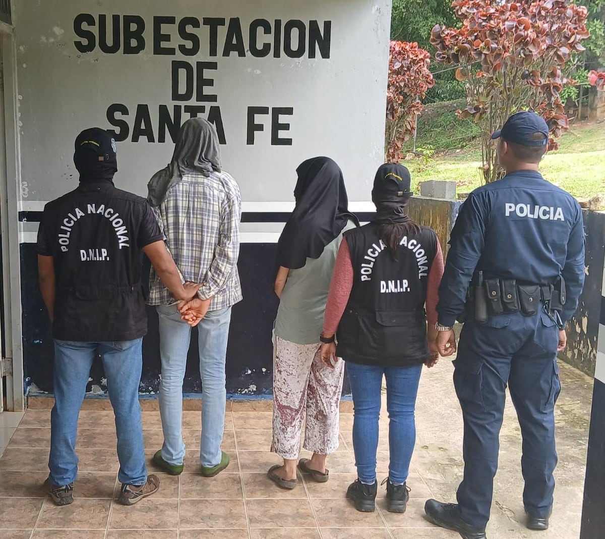 Droga en el frío: pareja cae con presunta marihuana en refrigerador