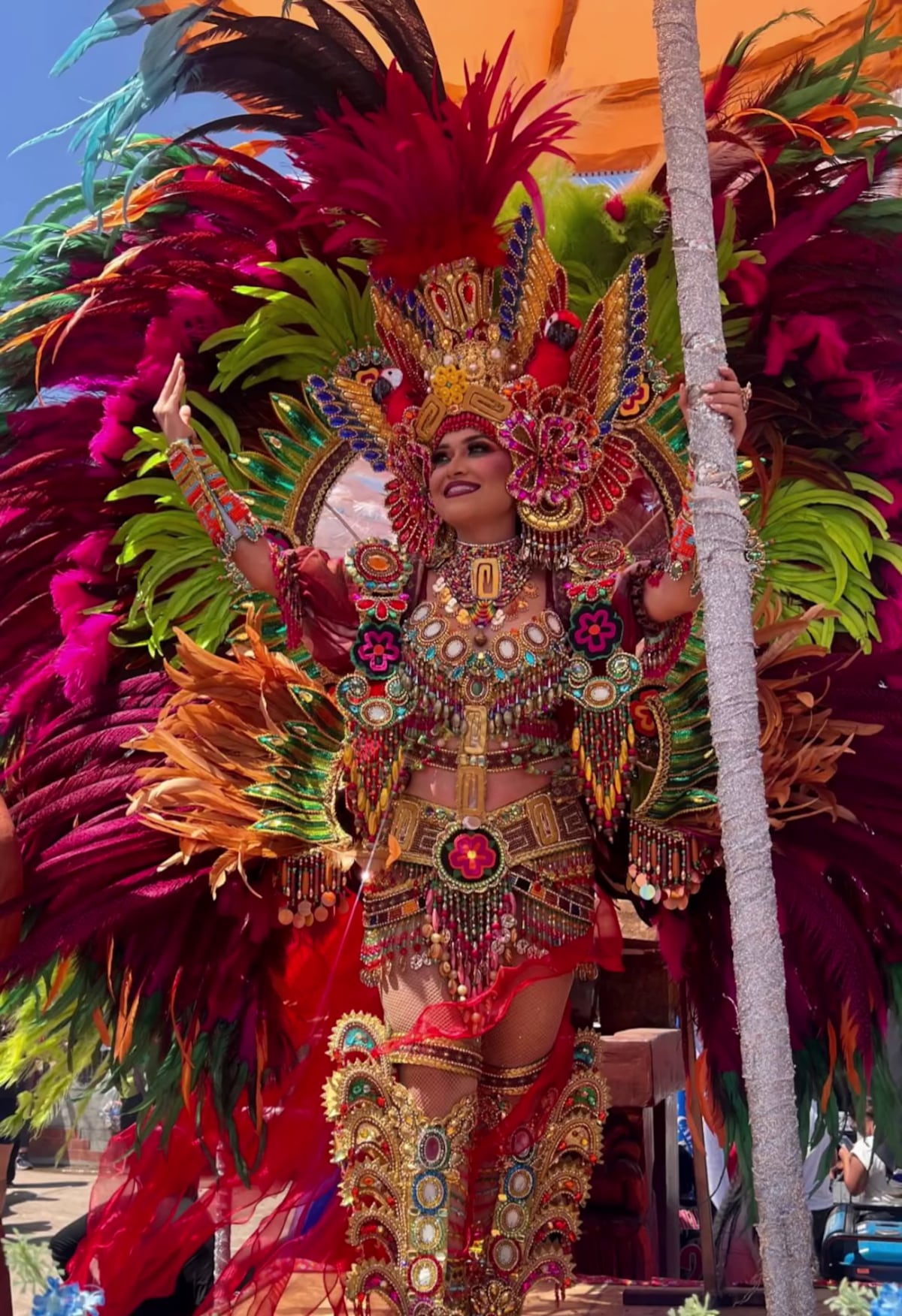 Reinas del interior del país deslumbran en el Carnaval 2026
