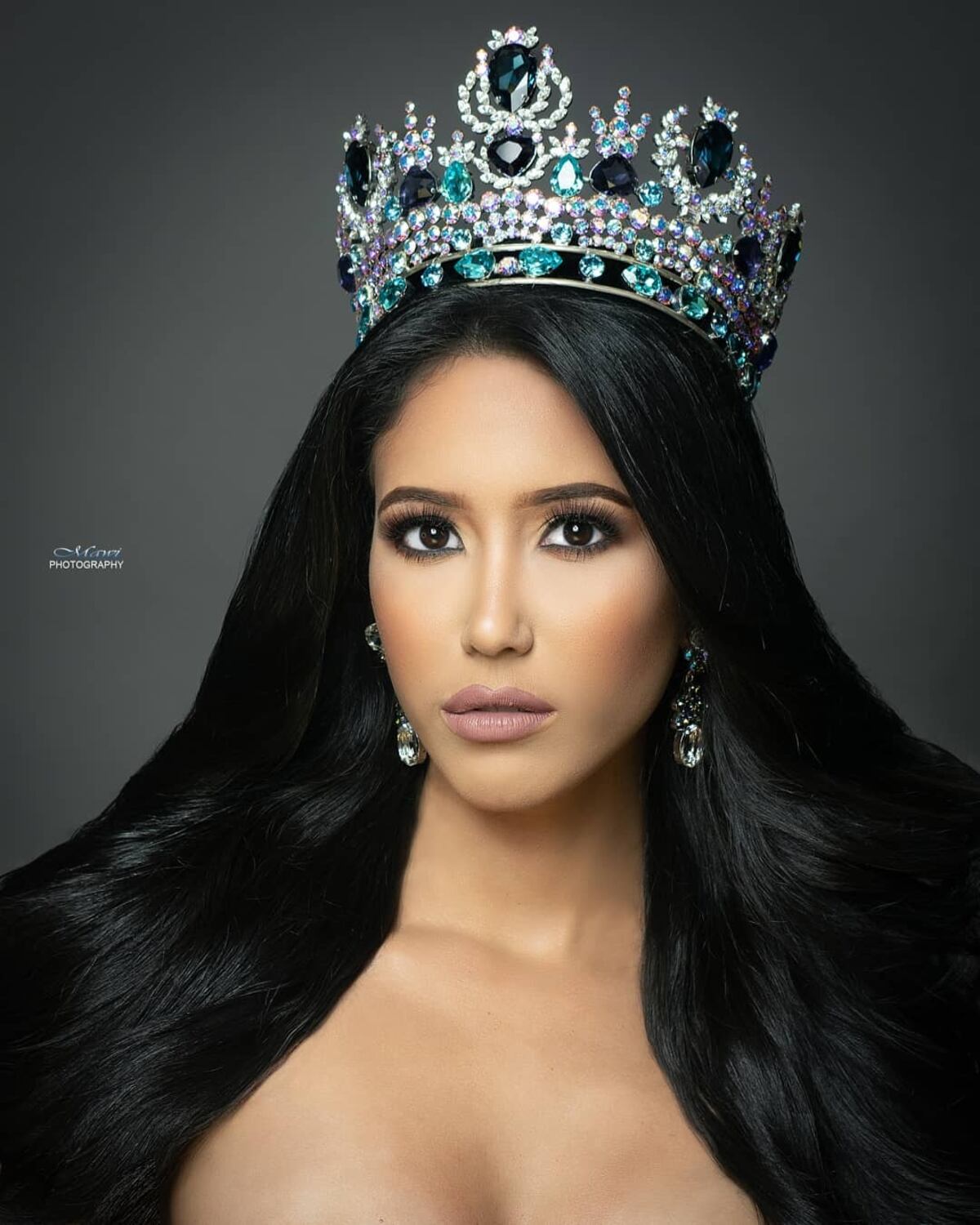 Krystelle partió a Polonia para lograr corona en el Miss Supranational 2019 