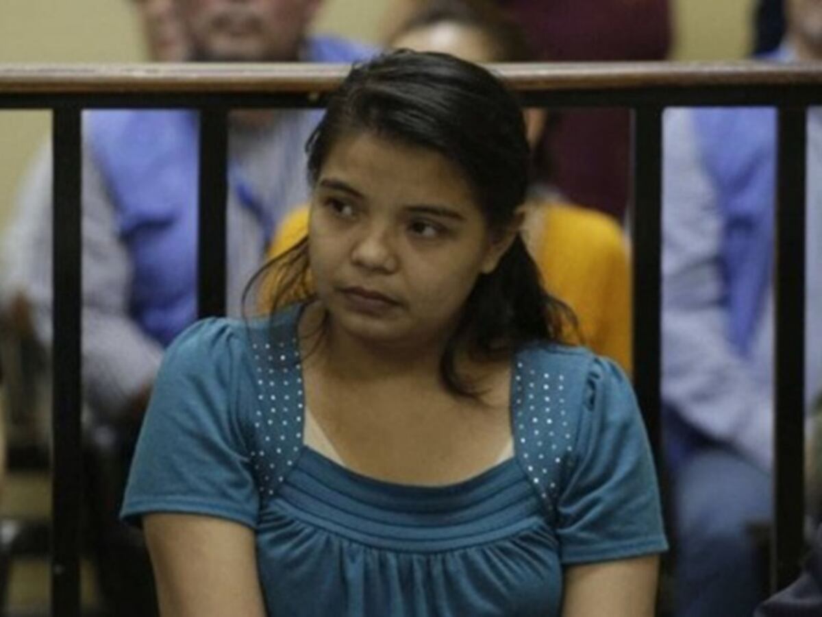 Encarcelan a joven por interrumpir su embarazo; realizan marchas