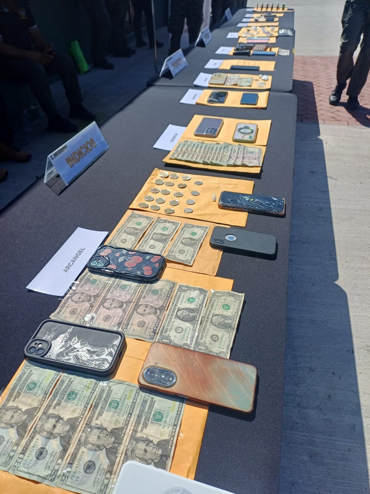 Cae red vinculada al narcotráfico: incautan drogas, armas y celulares en operativo de SENAFRONT