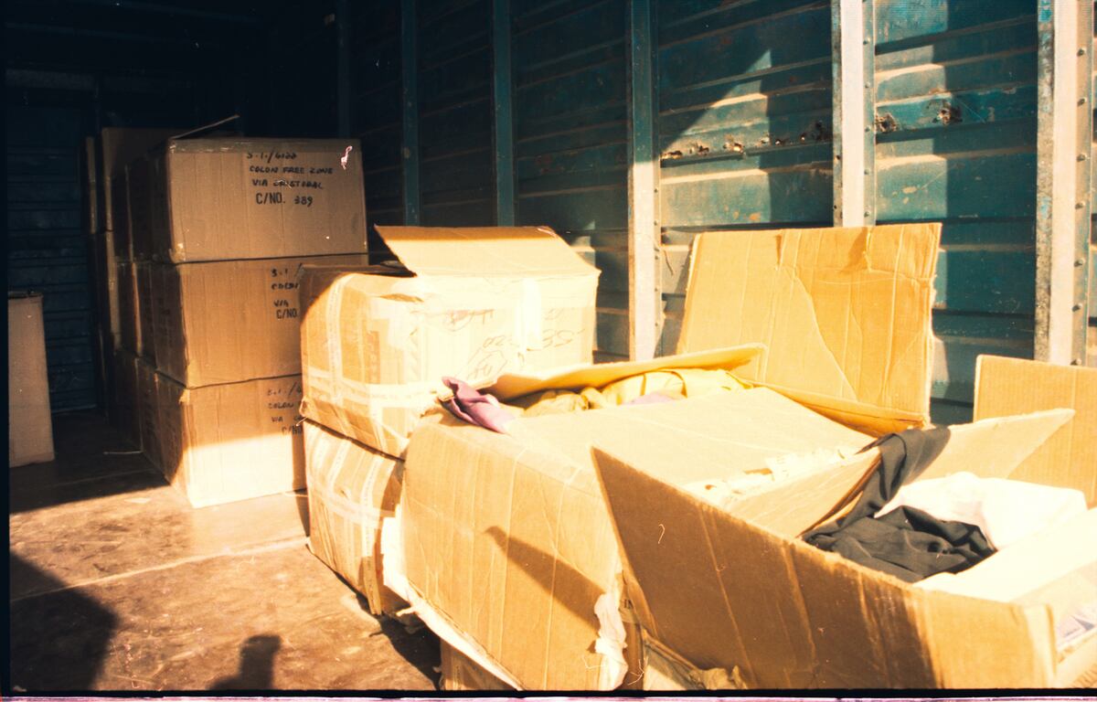 Aduana incauta mercancía que se presume es falsificada. Había desde zapatillas, wallets y suéter de reconocidas marcas