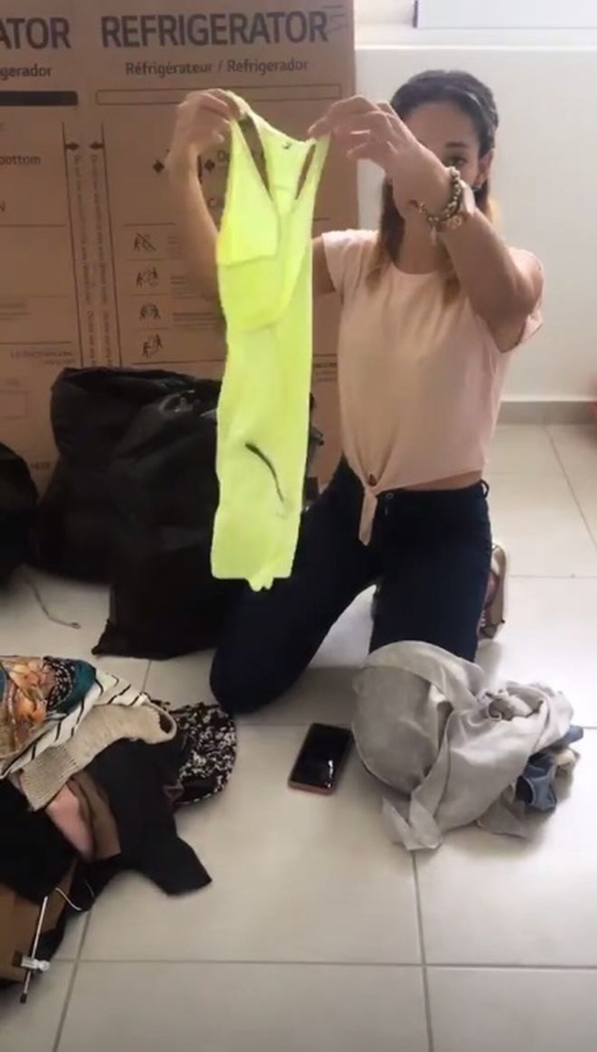 Otra presentadora de TV sale de pantalla. Clarissa Ábrego:'Me quedé sin trabajo'