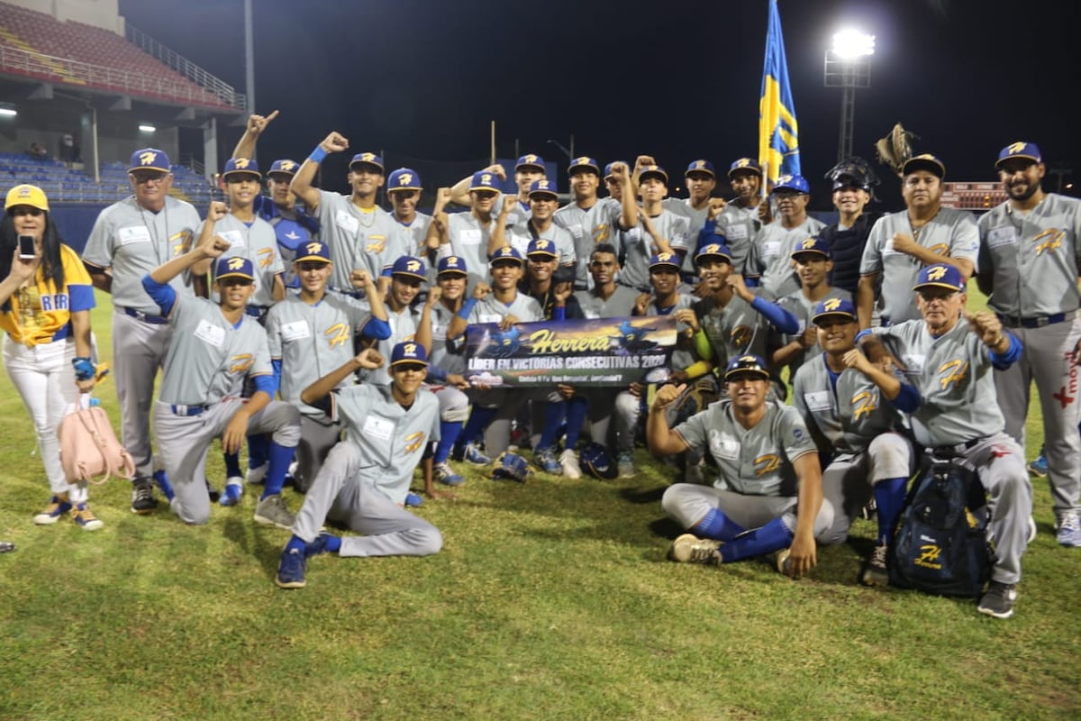 Serie entre Herrera y Los Santos sufre cambios