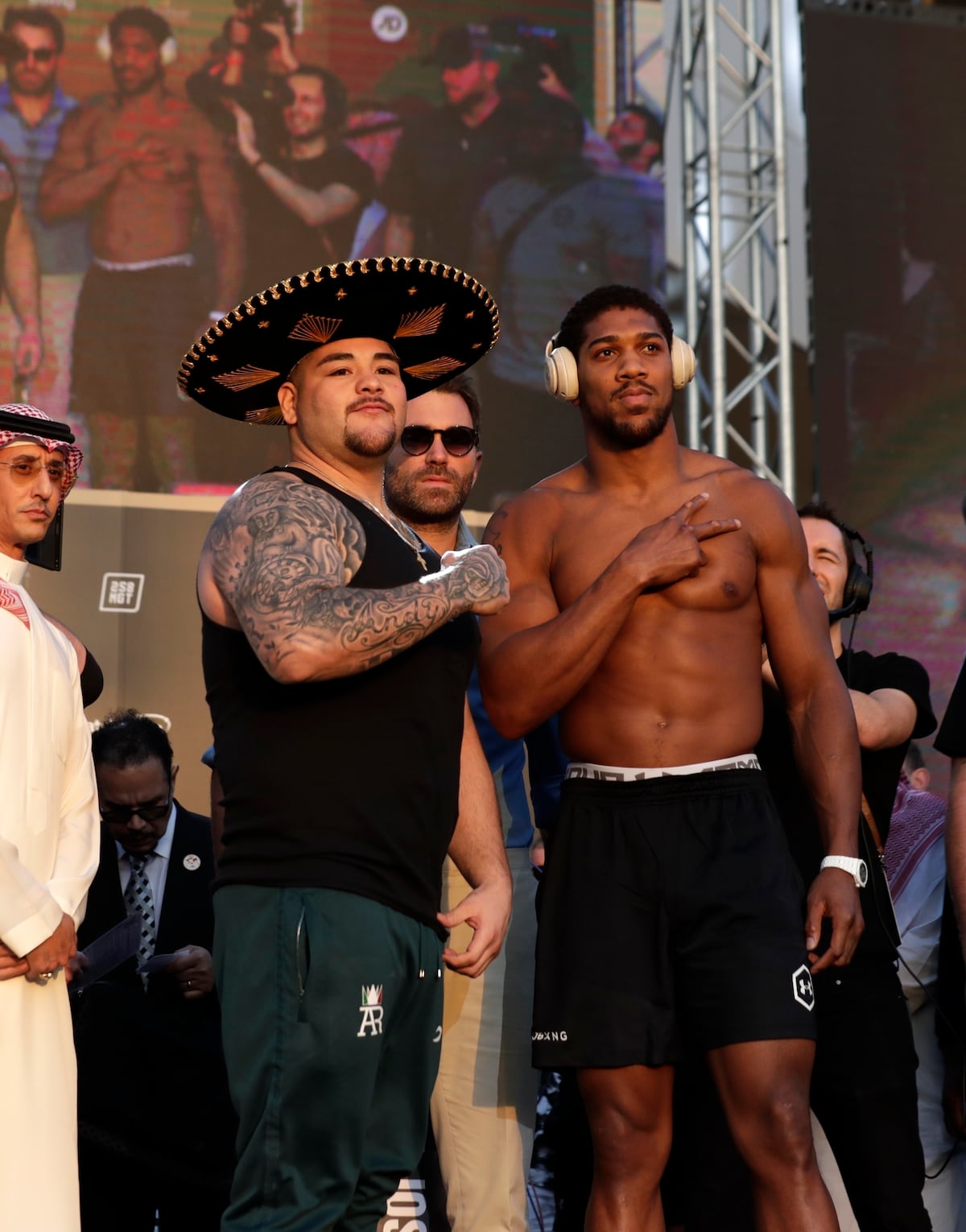 Ruiz Jr. pesó casi 50 libras más que Joshua ¿Pesará eso a la hora de la pelea?