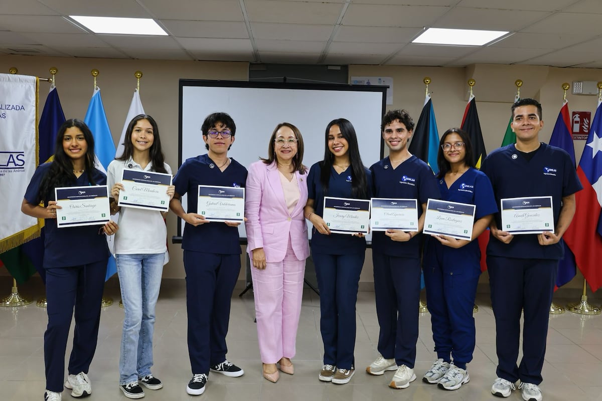 Becas impulsan la formación de futuros profesionales en ingeniería biomédica