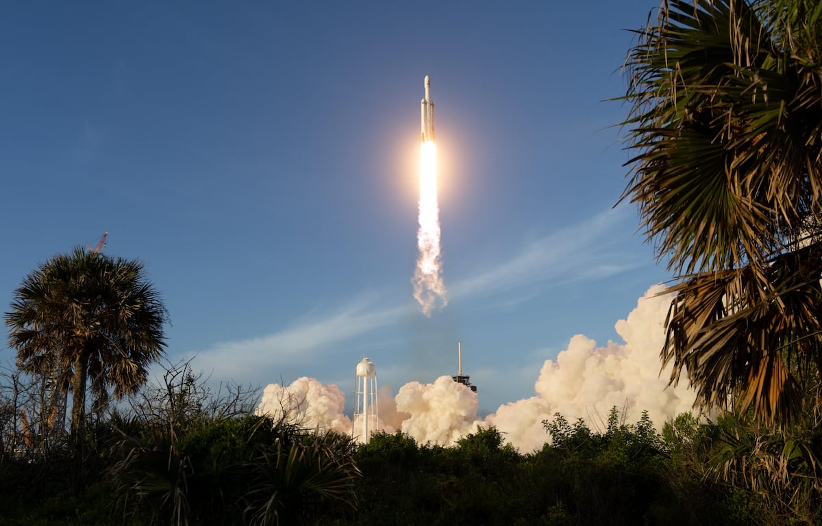 NASA pone en el espacio un poderoso telescopio que buscará miles de planetas
