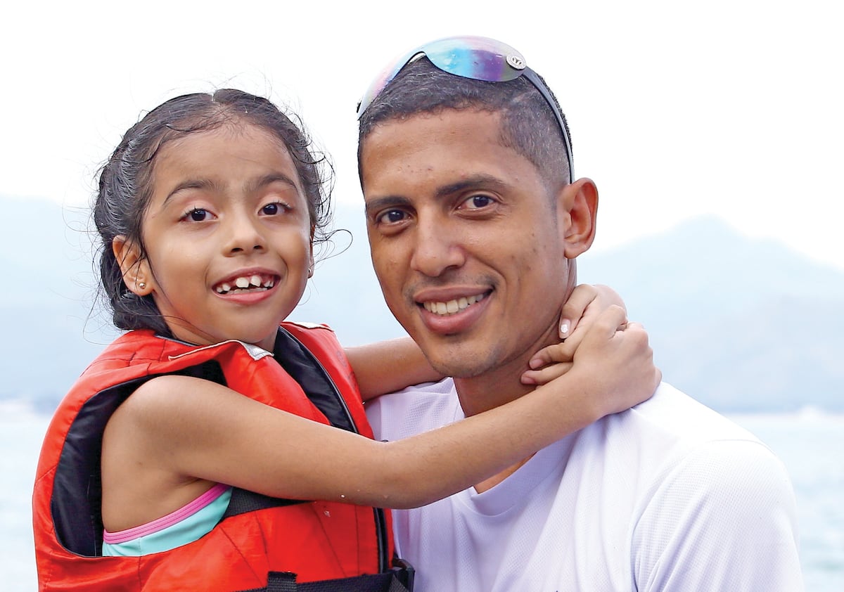 Conoce cómo se unen el surf y el autismo en Panamá