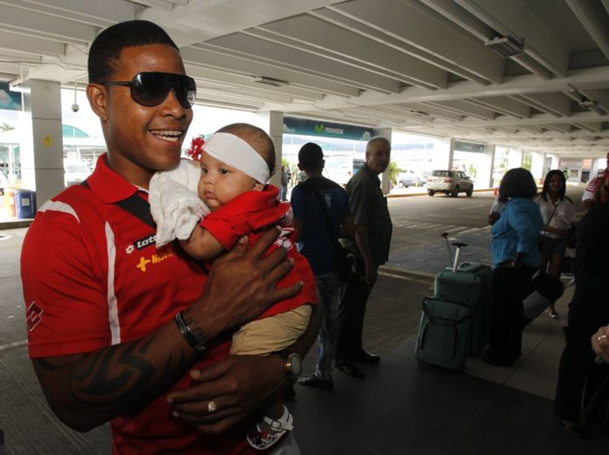 GALERÍA | Mira las 32 fotos históricas de Román Torres en su cumpleaños