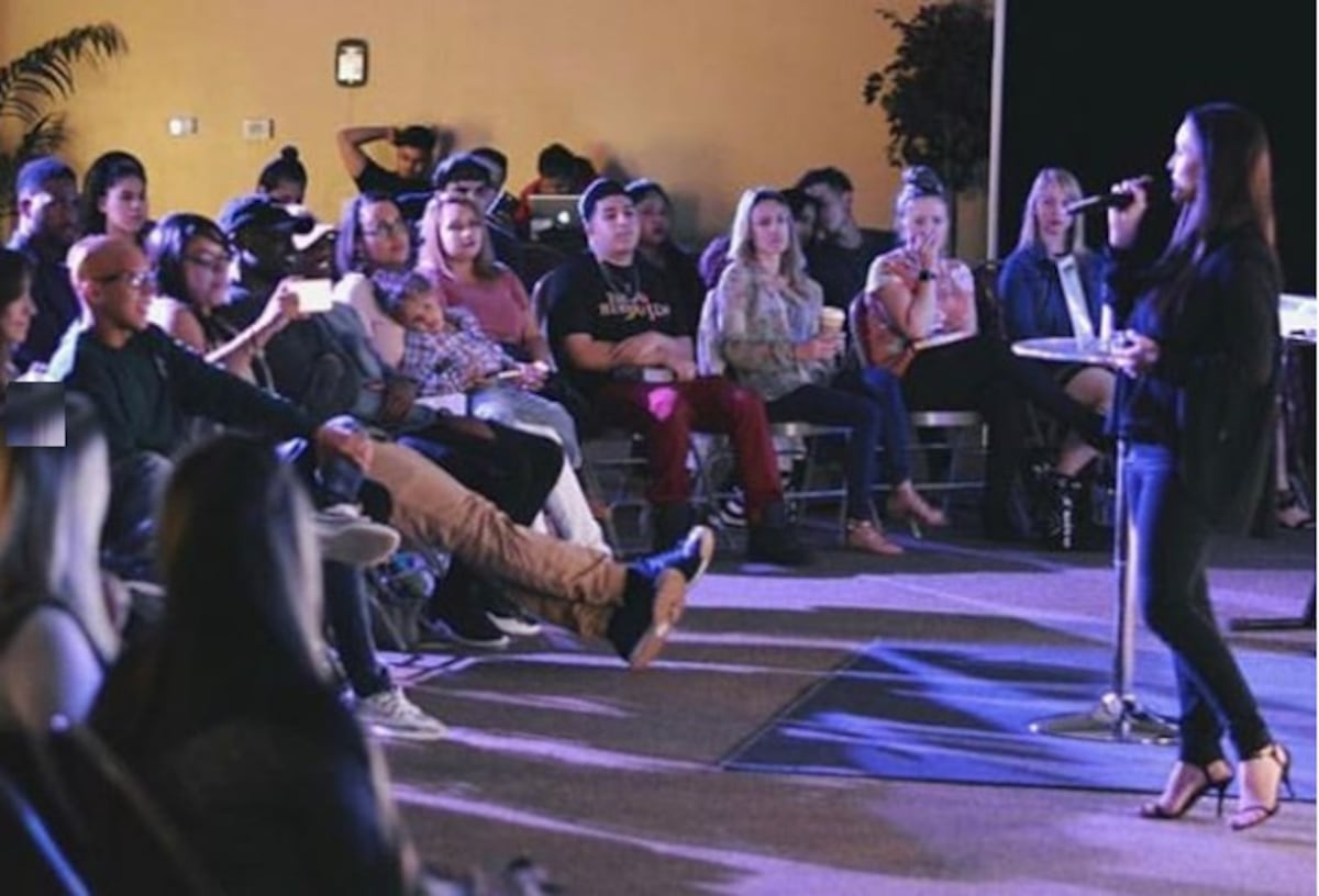 De actriz porno a predicadora. La mujer cuenta cómo fue su cambio radical