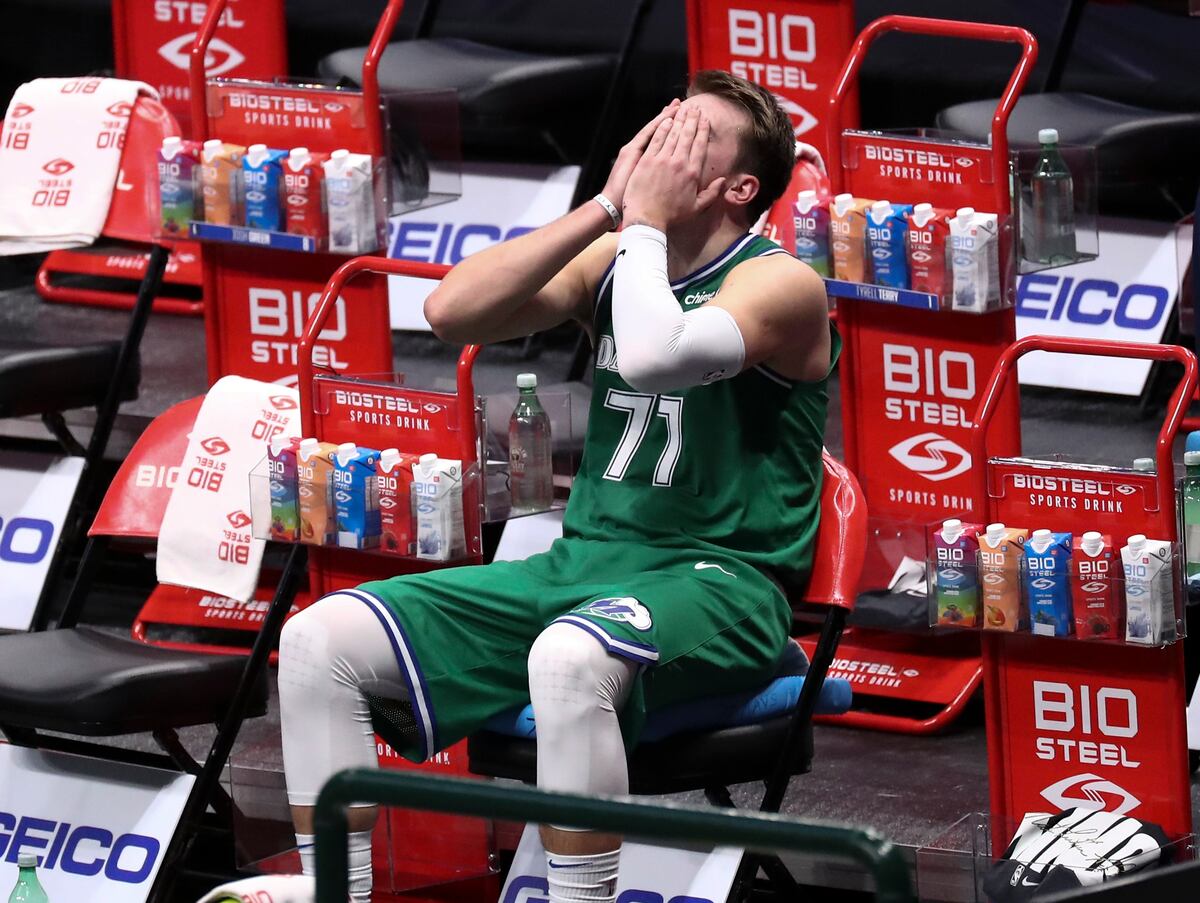 Doncic supera a Jordan, pero con todo y so terminó el partido cabreado