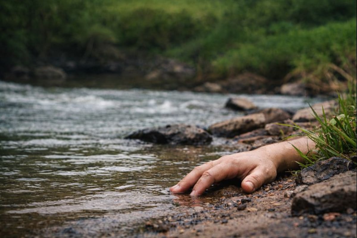 ¡Lamentable! Trabajador se ausenta de la jornada y lo encuentran muerto dentro del río en Corita, Veraguas
