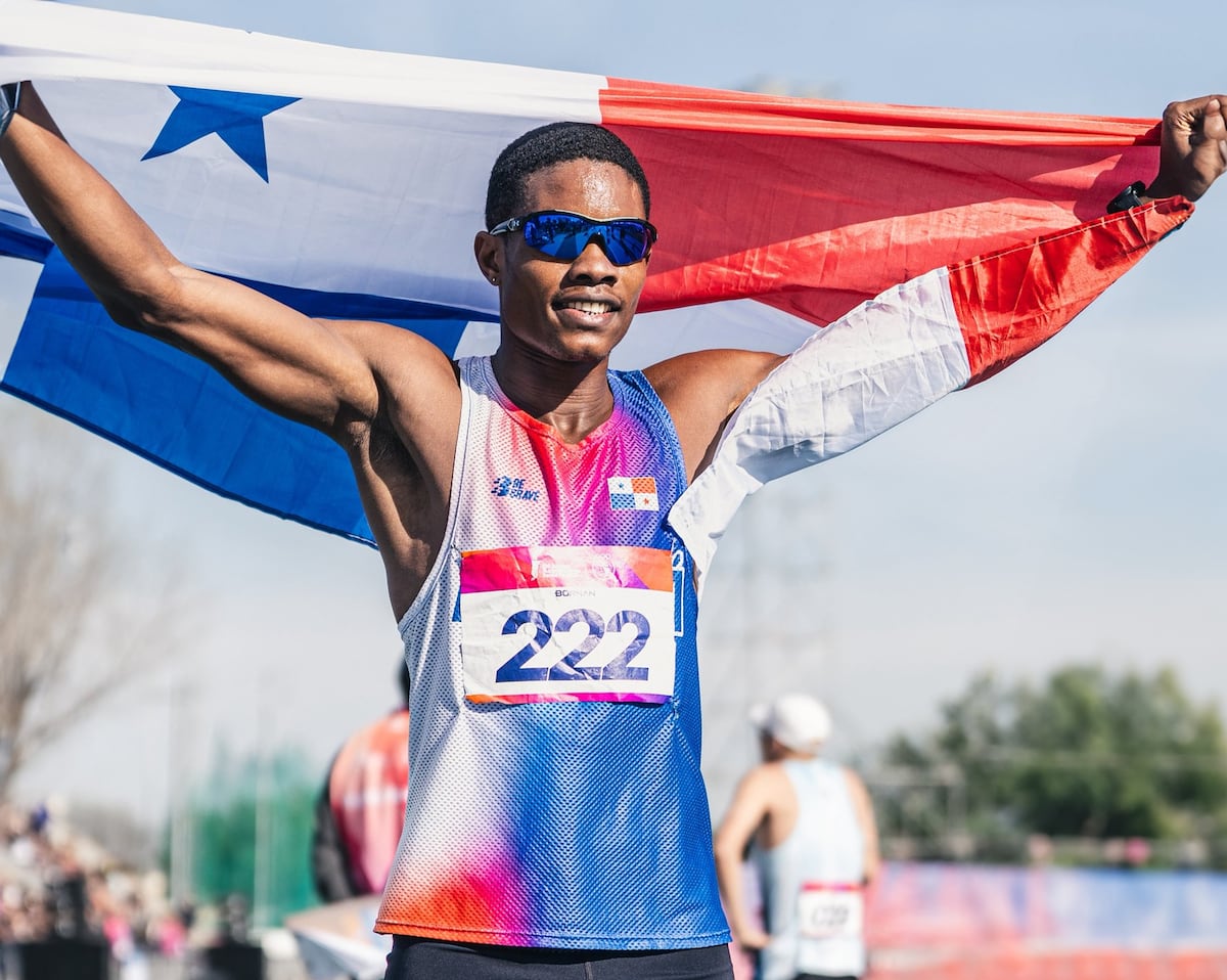 ¡El rey sigue siendo panameño! Chamar Chambers vuela por otro oro en los 800 metros