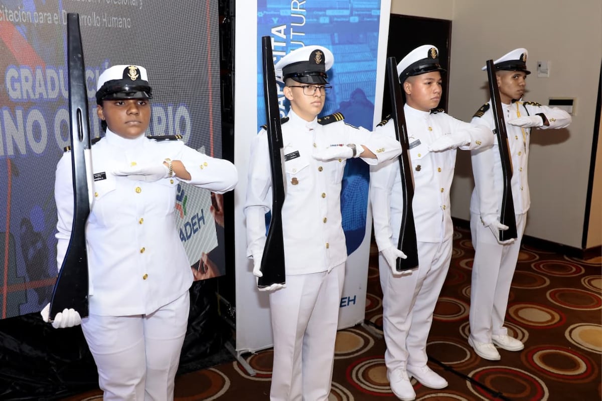 Marinos recién graduados del INADEH ya están pa’ trabajar en el mar 