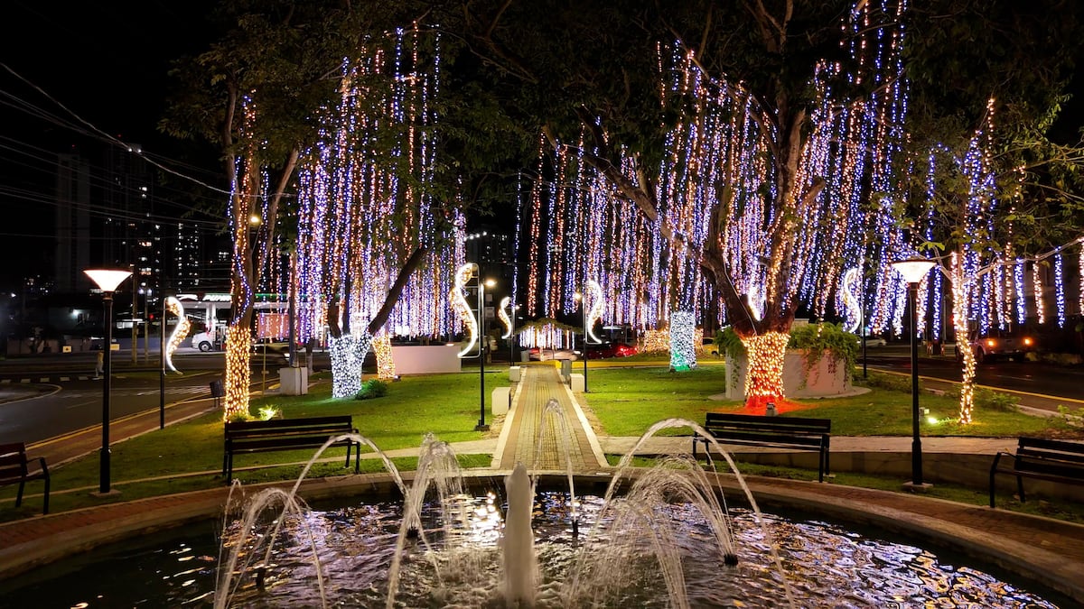 ¡Navidad todo el año! Alcaldía de Panamá anuncia que mantendrán las luces encendidas en cinco parques