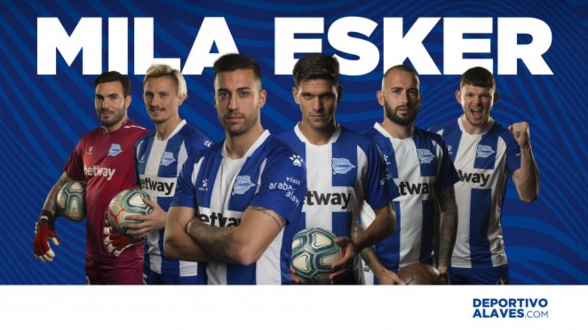 Deportivo Alavés  despide a seis jugadores