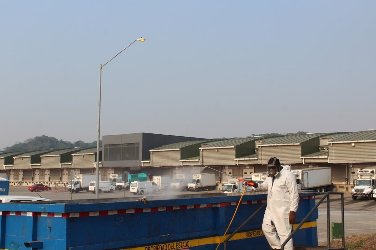 Tras jornada de limpieza, Merca Panamá está listo para atender  a sus clientes