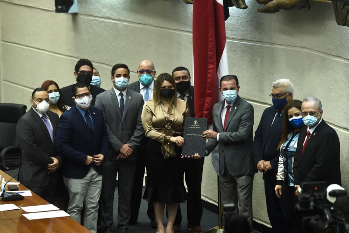 Pleno aprueba en tercer debate proyecto 354 sobre contratos suspendidos y aspectos laborales