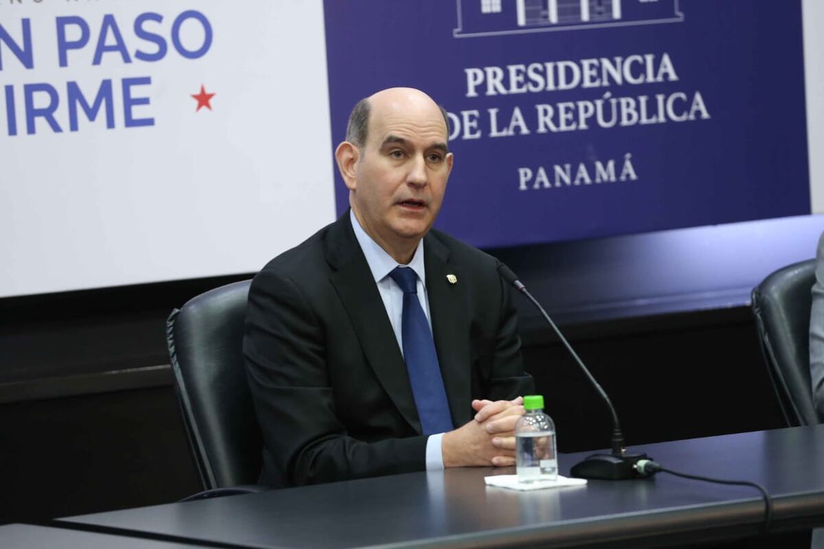 Jubilaciones de la Fuerza Pública son insostenibles, advierte ministro Chapman
