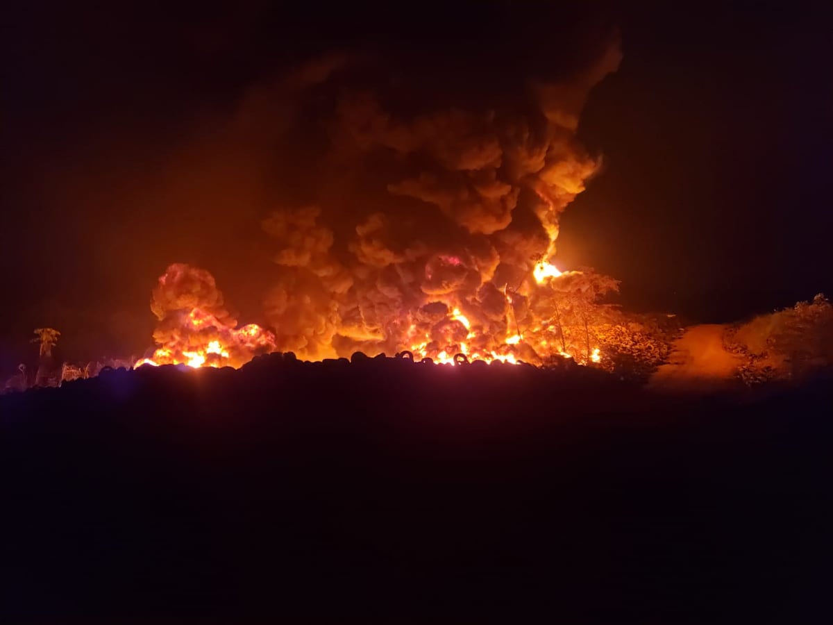 ‘La crisis de la basura revela los efectos de la corrupción’, la reacción de Juan Diego Vásquez al incendio