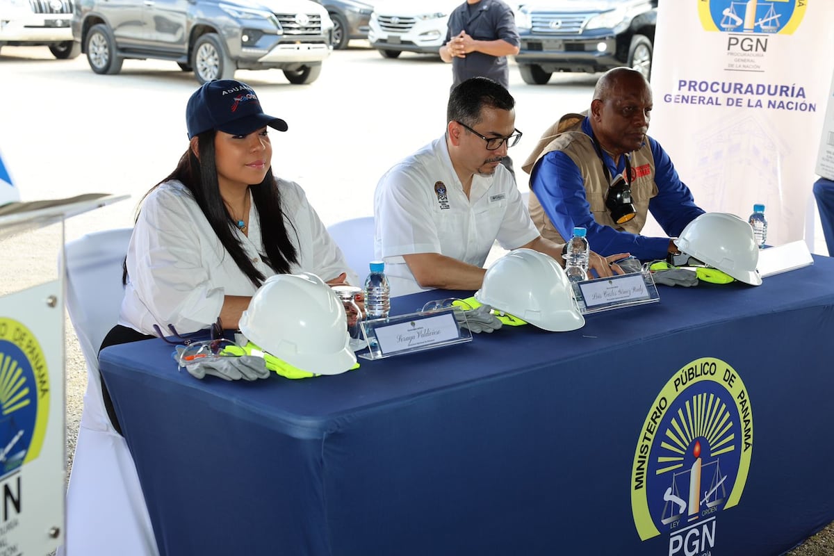 Maquinaria tritura más de 19 mil pacas de cigarrillos ilegales