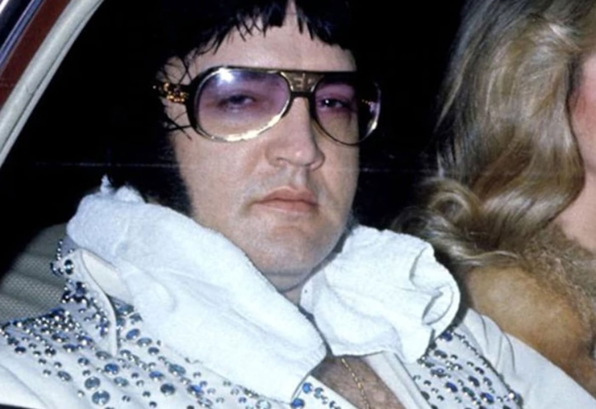 El periodista que vio de cerca el cadáver de Elvis Presley rompe el silencio