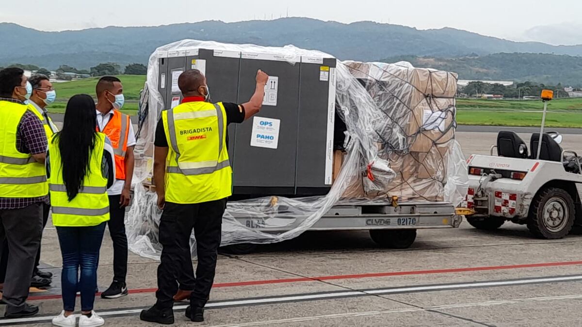 Enhorabuena. Este sábado llegarán 204 mil dosis de AstraZeneca 