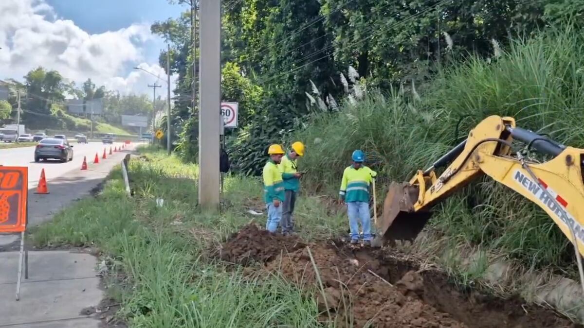 Maquinaria en acción: Idaan arranca instalación de tuberías sobre la Vía Centenario