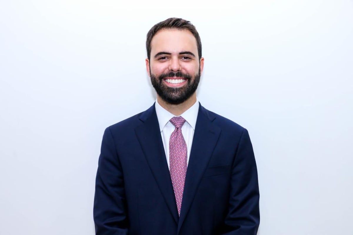 Miguel Zúñiga es elegido  secretario general de FEPAFUT 