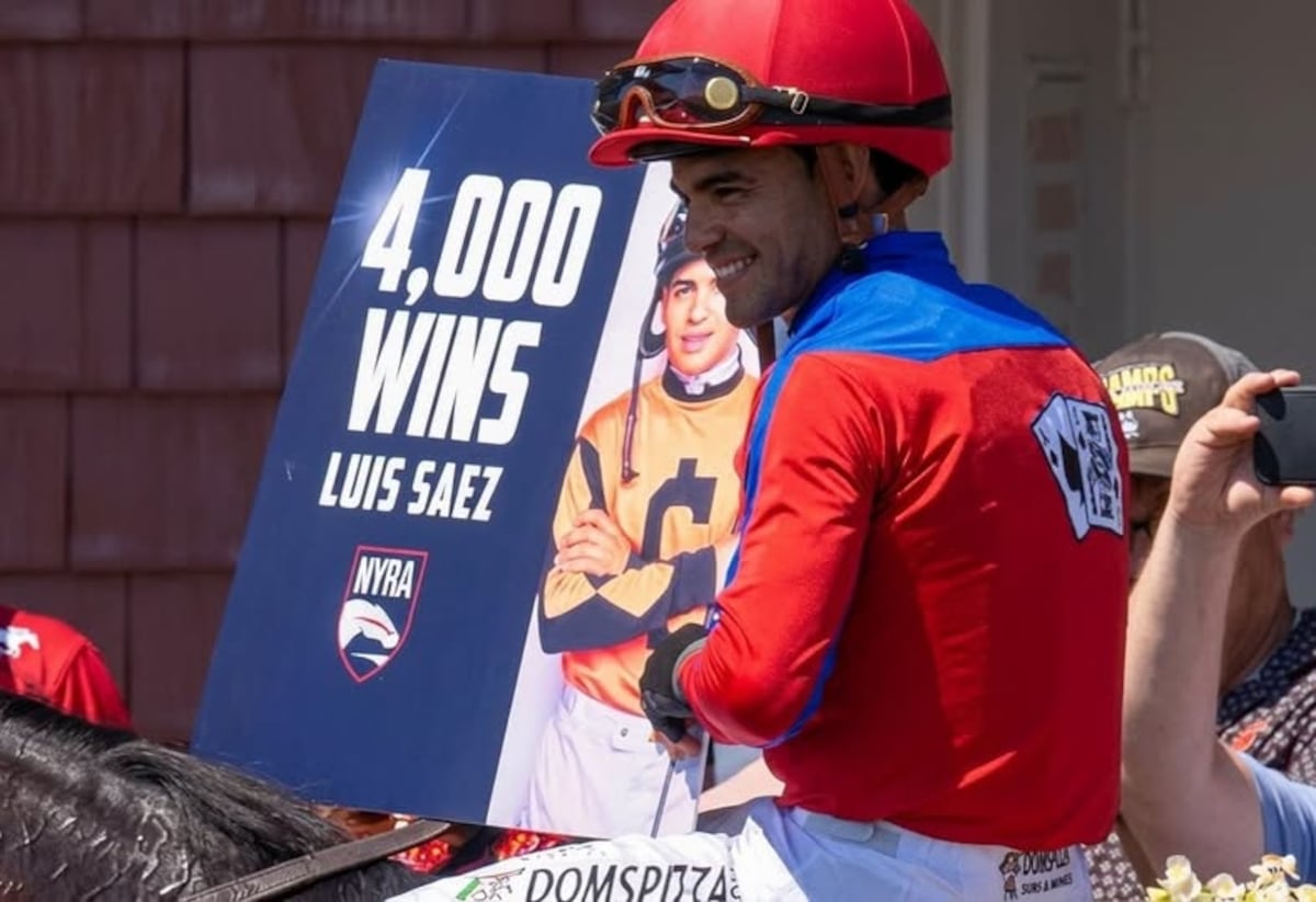 Luis Sáez llega a 4.000 victorias en EE.UU. con un triunfo emotivo en Saratoga