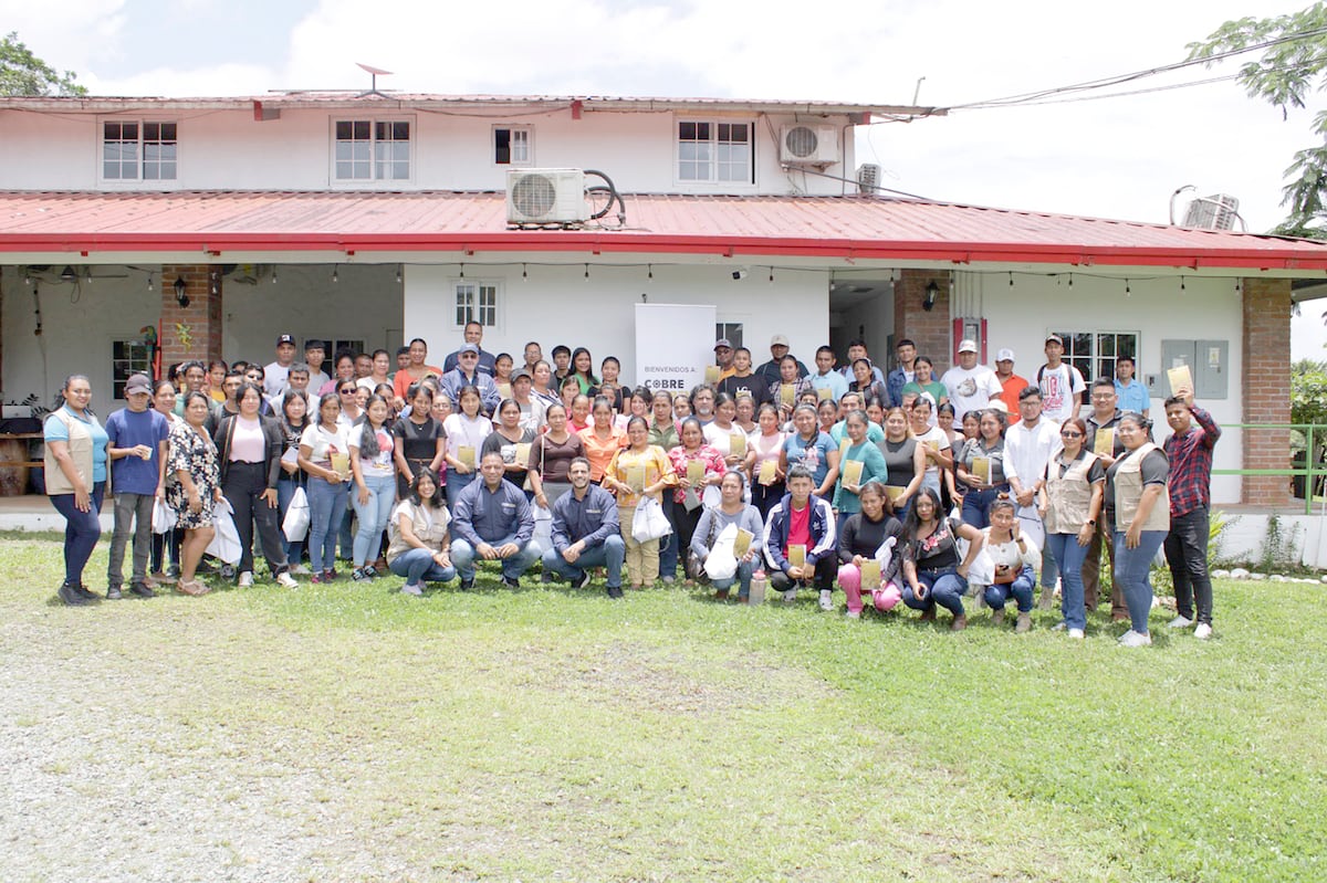 Lanzan ‘Cobre Emprende’ para fortalecer negocios en comunidades del interior y la capital