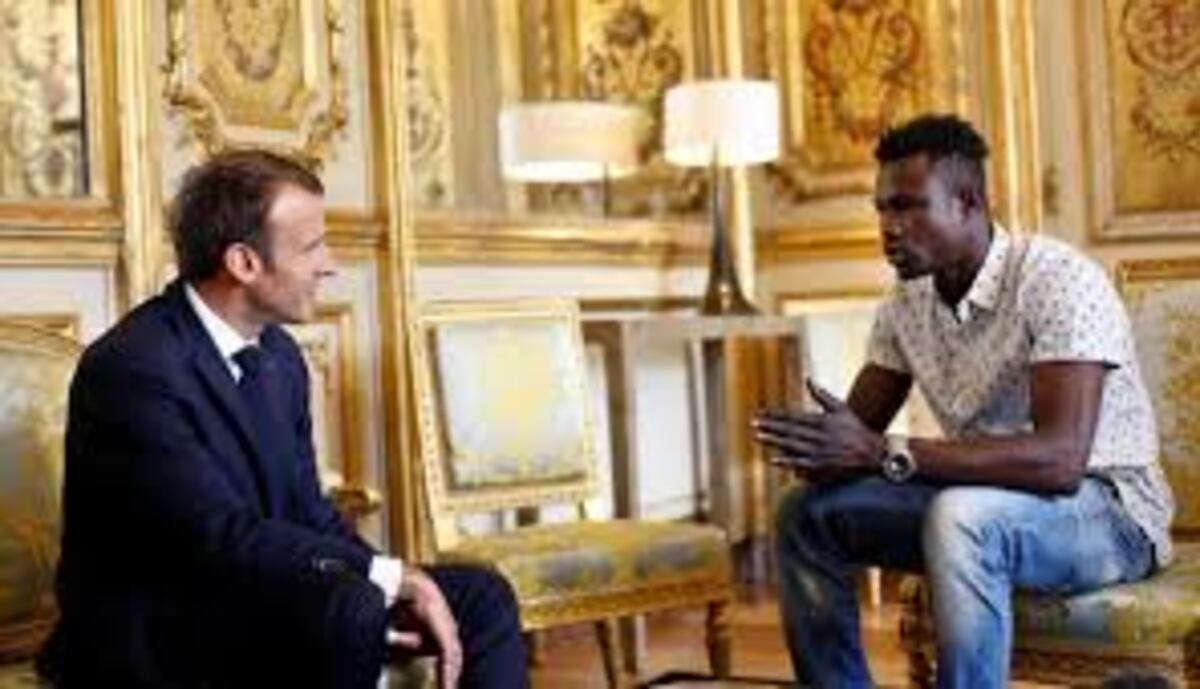 Inmigrante que salva a niño recibe trabajo como bombero y nacionalidad francesa