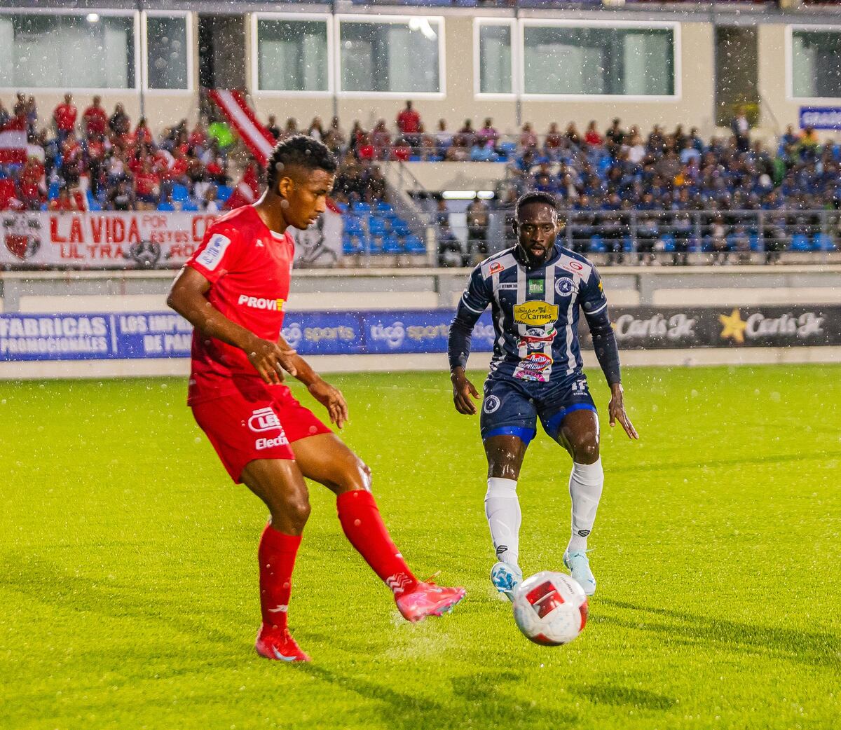 San Francisco sorprende y golpea al Veraguas en duelo de goles