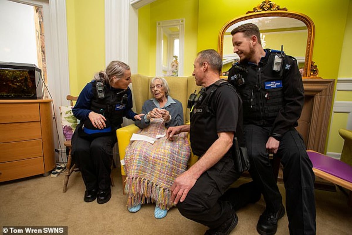 Una abuelita de 104 años hace una insólita 'última petición'