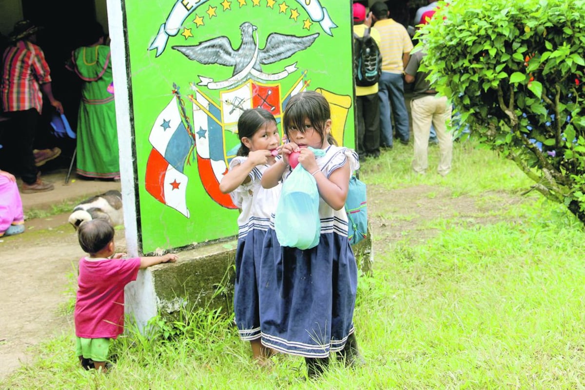 PASAN PÁRAMOS. Escuela de Boca de Huso es de zinc, penca y tierra