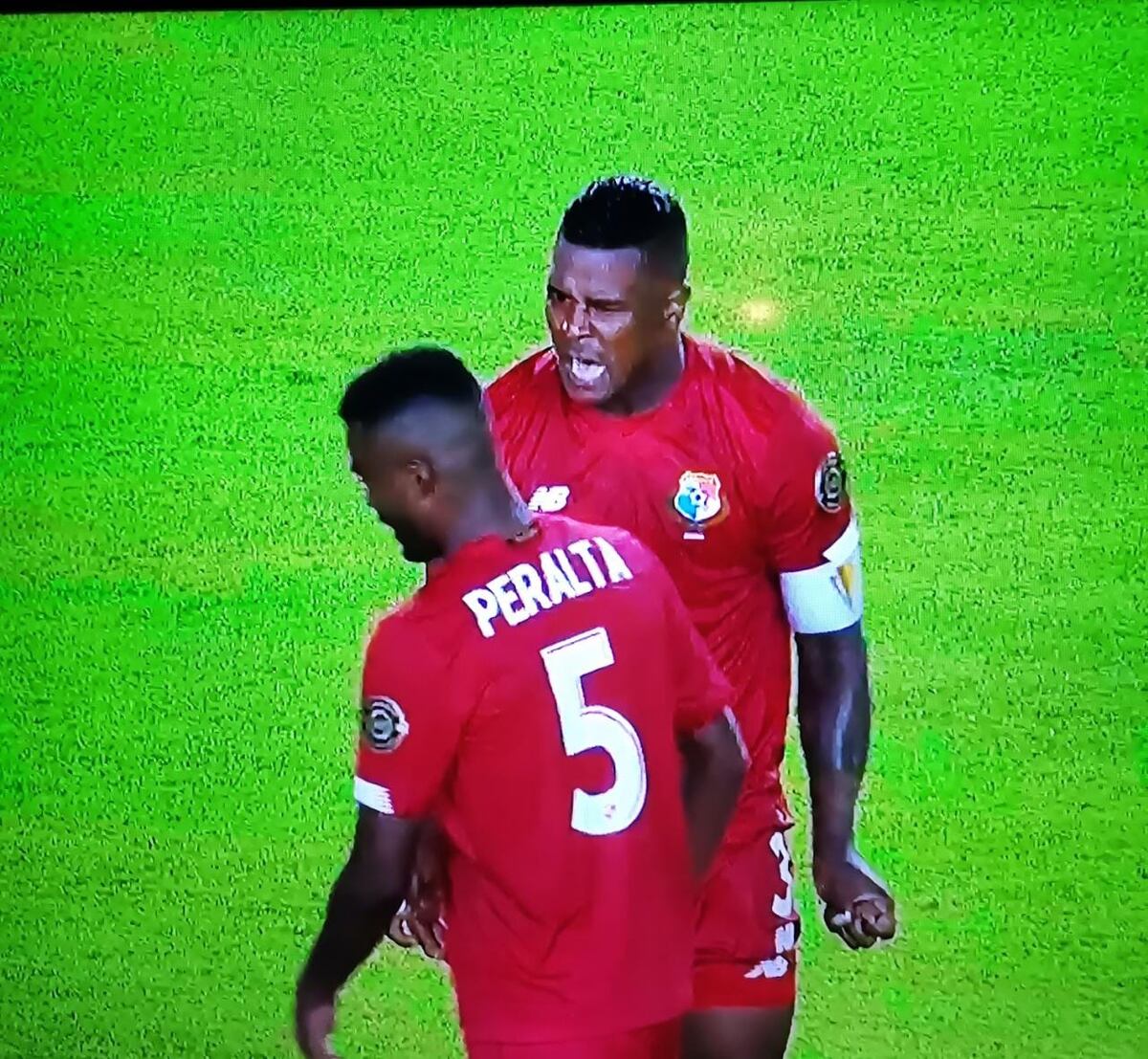 Harold Cummings ofrece disculpas a Richard Peralta. ‘Era calor de partido’