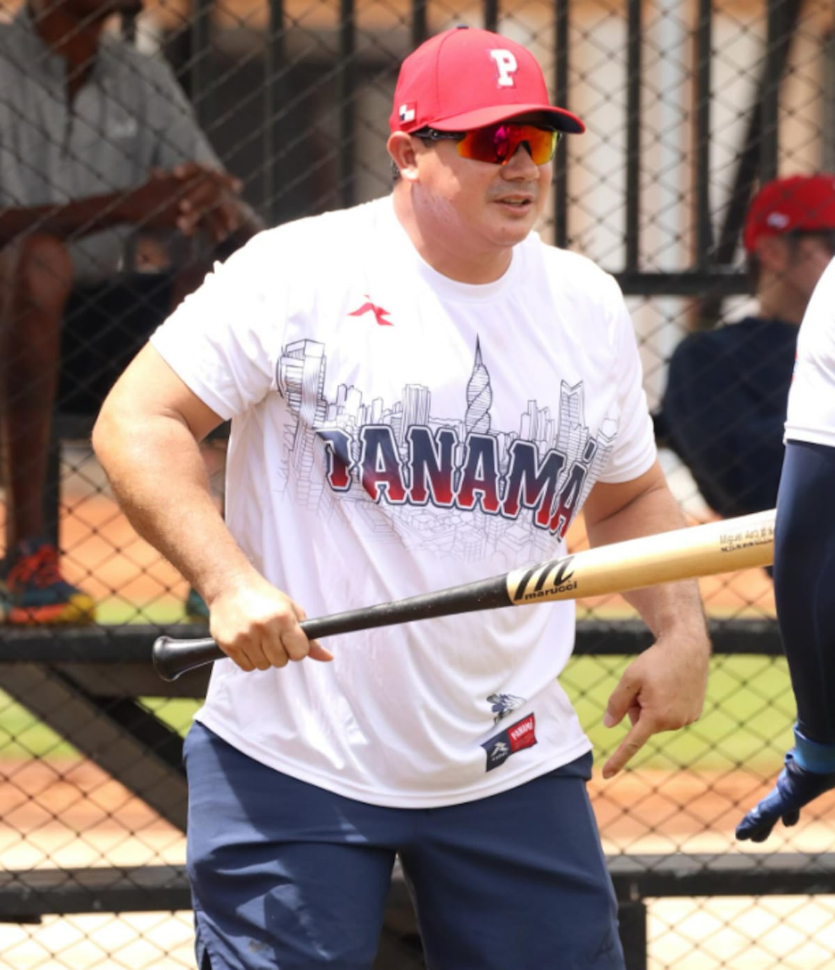 Einar Díaz, ex Gran Ligas, afina la ofensiva de Panamá rumbo a la Copa América 2025