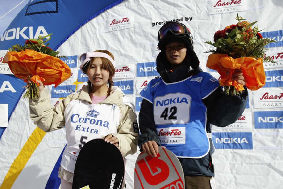 Exatleta olímpica japonesa que se convirtió en estrella porno tiene nuevo reto