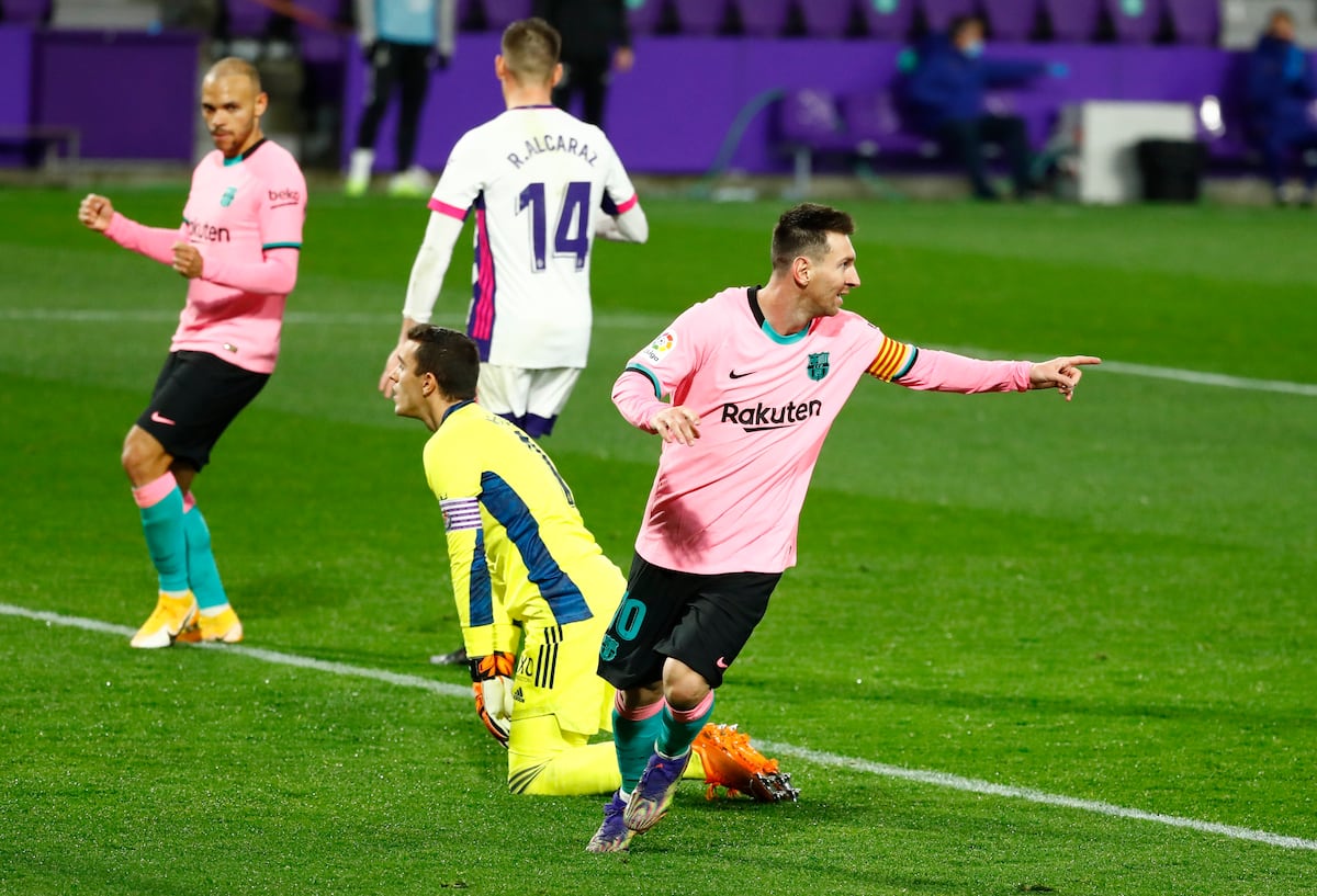Messi tumba el récord del ‘O Rei’ Pelé y el Barça suma de a tres