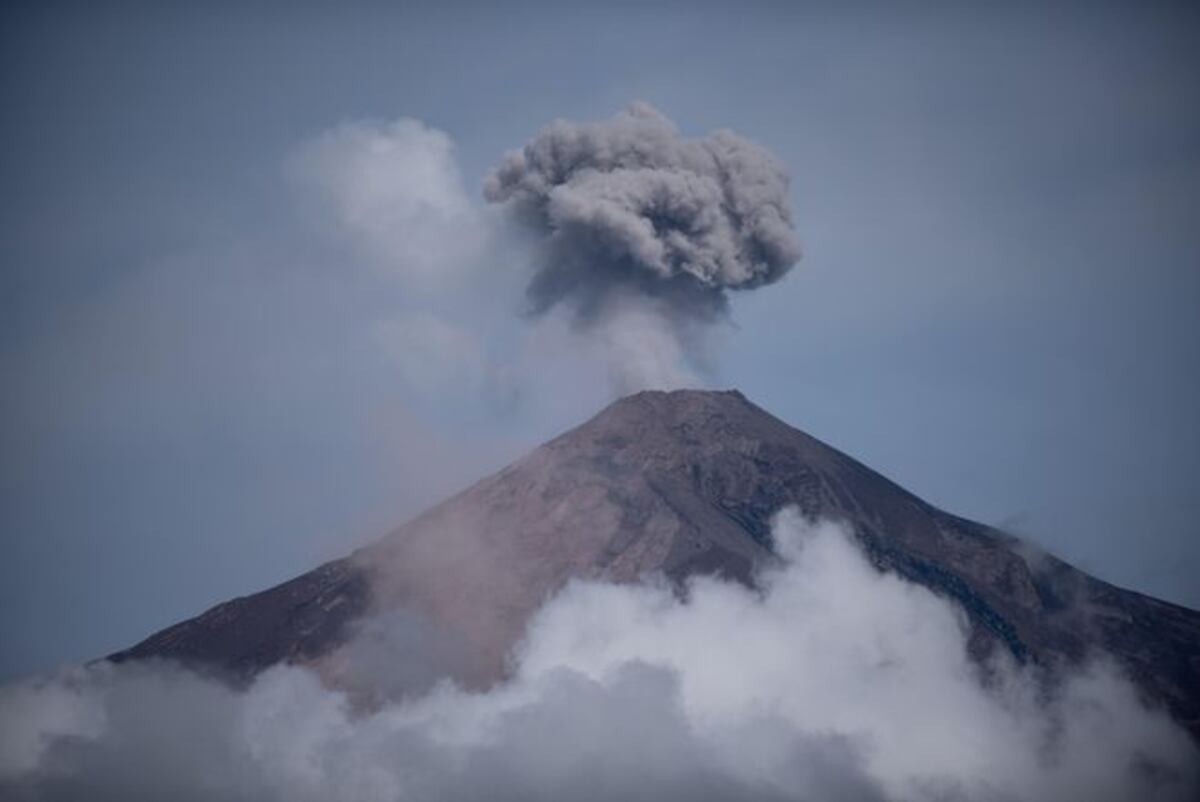 Guatemala sigue en alerta luego de que se activara el volcán Pacaya