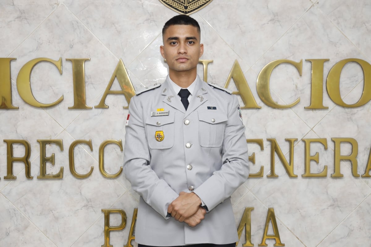 Un logro sin precedentes: oficial de la Policía Nacional se gradúa como médico cirujano militar en México