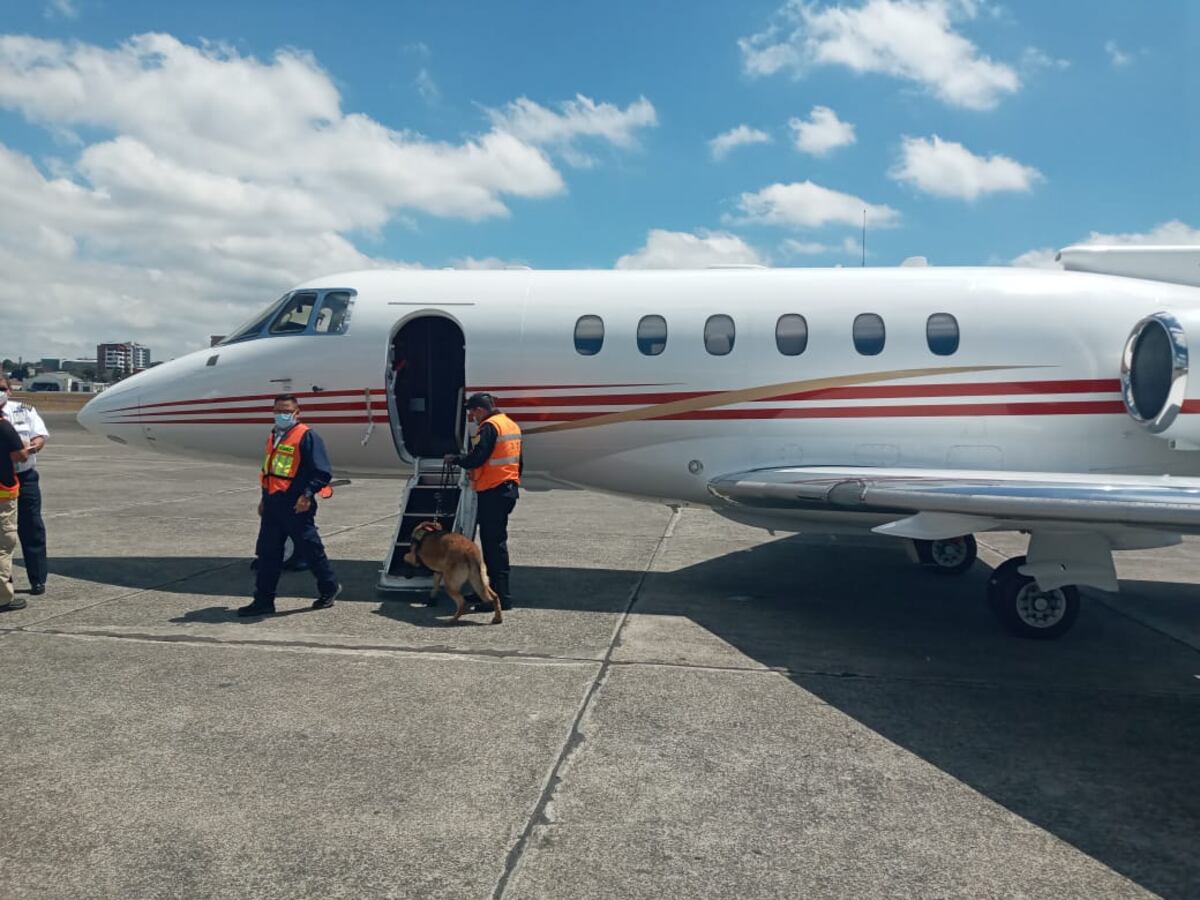 Incautan avión de Martinelli en Guatemala. Marta y su nuera iban a bordo