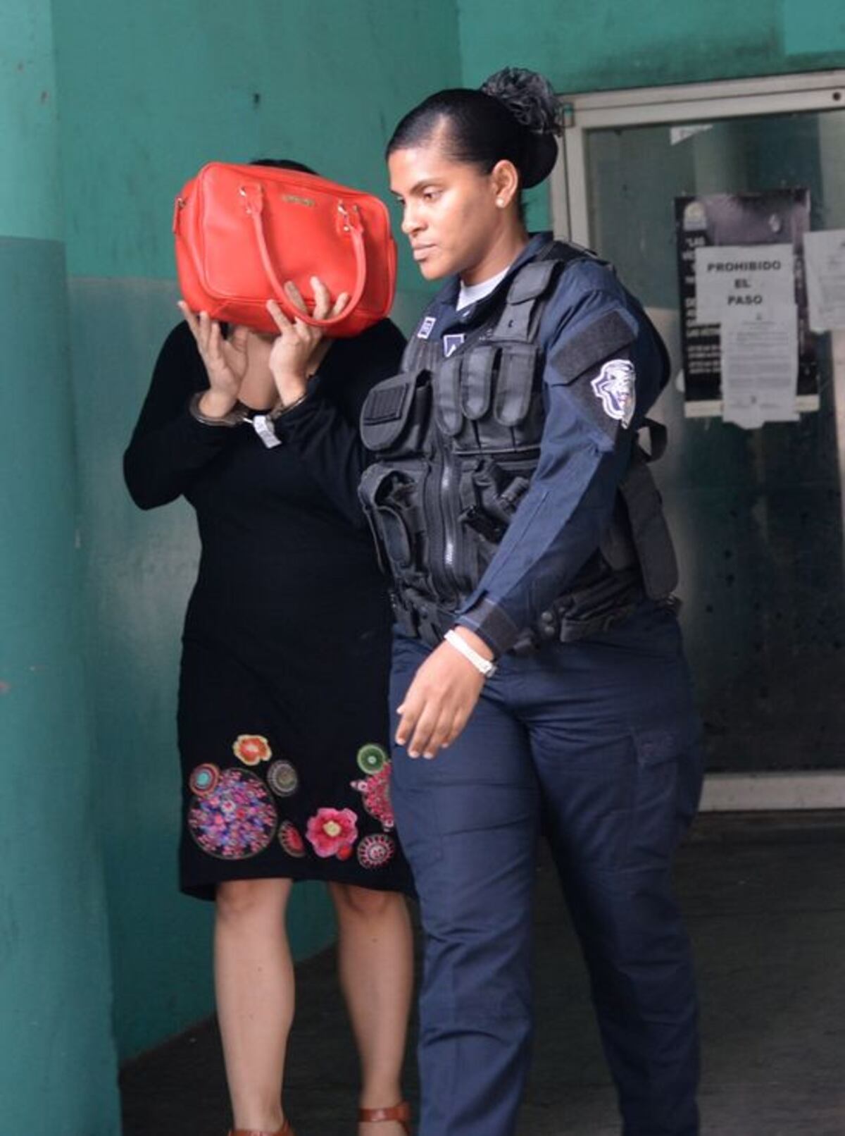 ¡UY! Vinculan a abogada con asesinato de pareja que encontraron en bolsas negras