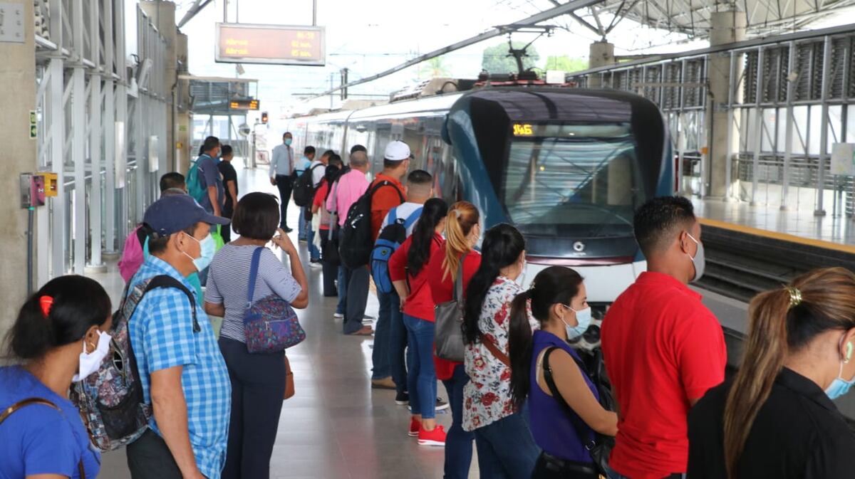 Metro de Panamá anuncia que retoma el horario de sus operaciones