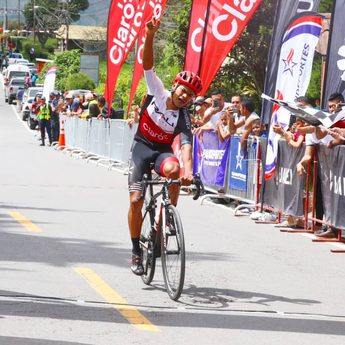 Carlos Samudio hizo respetar al ciclismo panameño en la tercera etapa de la Vuelta a Chiriquí