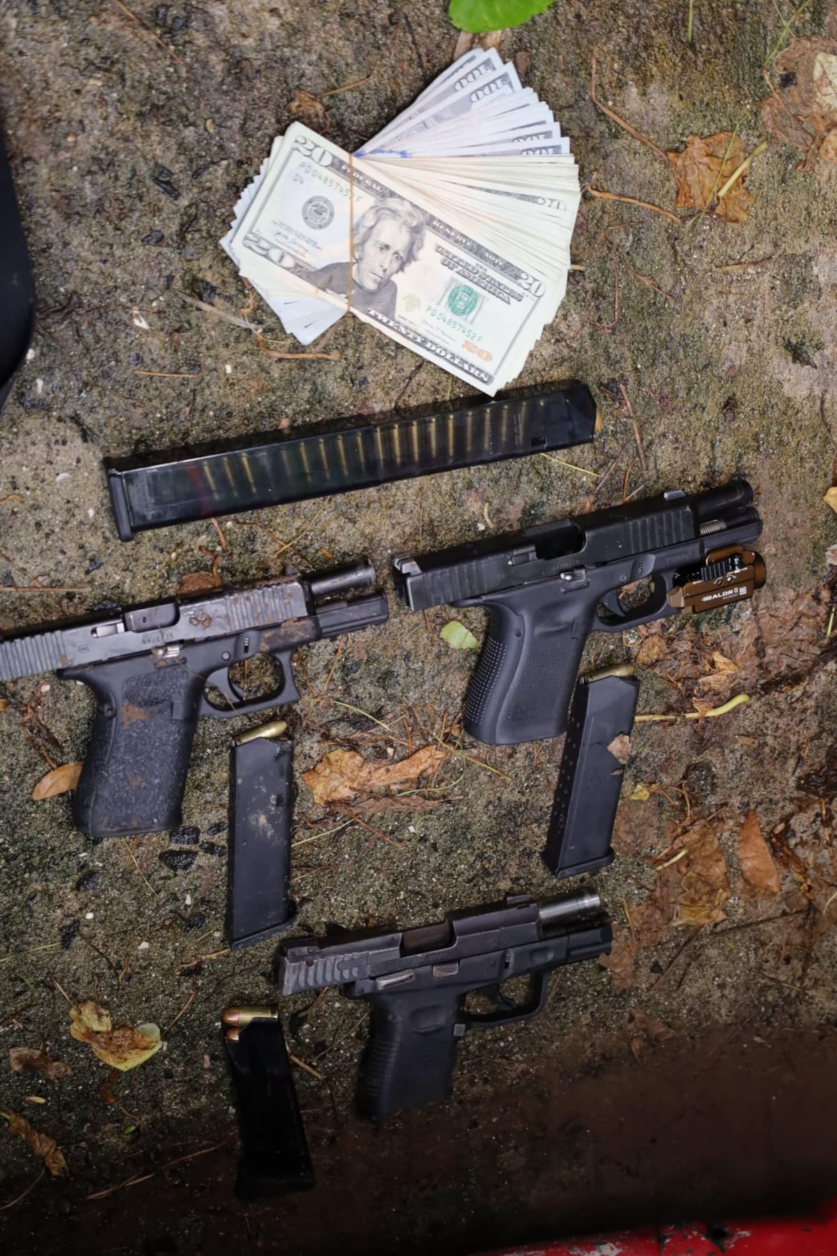 VÍDEO | Operación Laberinto sacude Paraíso y deja al descubierto armas, droga y más de $50 mil