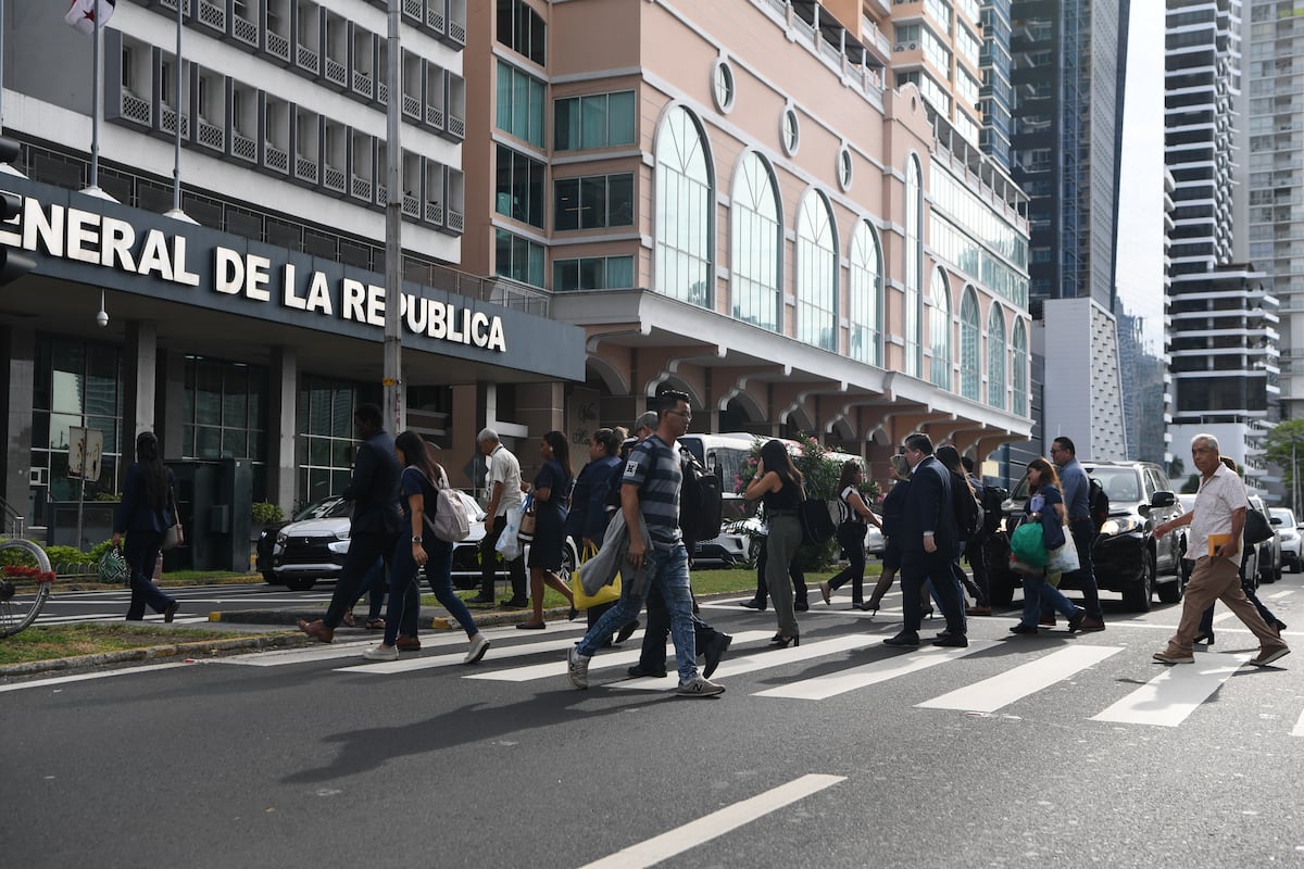 Contraloría auditará transferencias a municipios tras solicitud del MEF