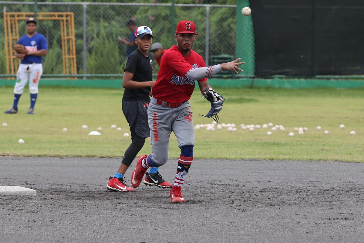 Esperan por algunos profesionales