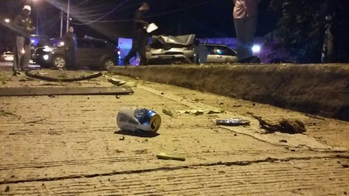 ¡VIVO DE MILAGRO! El carro le quedó como un chicharrón en Arraiján +FOTOS 